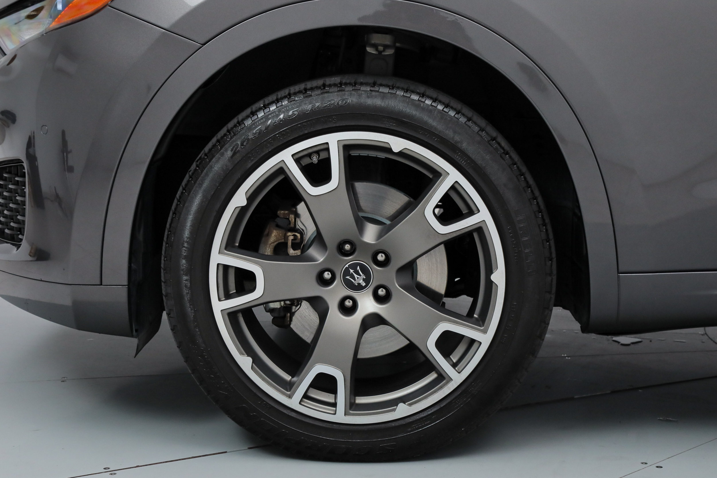 Used 2023 Maserati Levante GT AWD/4WD image 18