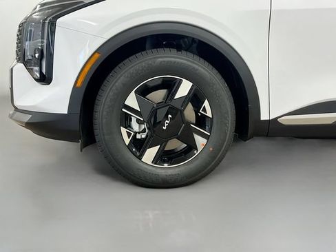 New 2026 Kia Sportage LX FWD image 29