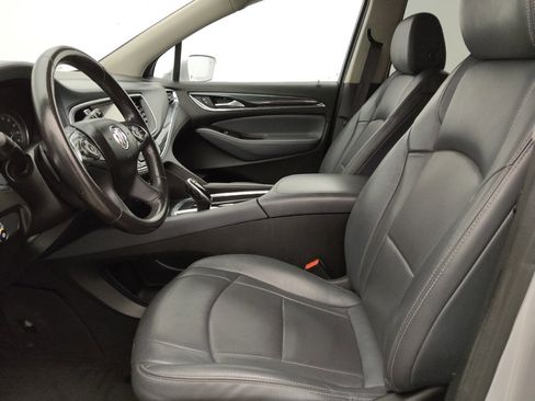 Used 2020 Buick Enclave Essence image 17