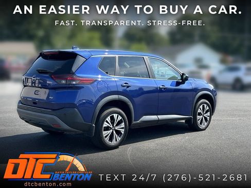 Used 2023 Nissan Rogue SV FWD image 3