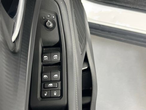 Used 2023 Jeep Grand Cherokee Altitude image 17