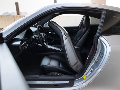 Used 2018 Porsche 911 GT3 RS image 63