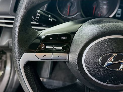 Certified 2023 Hyundai Elantra SE FWD image 20