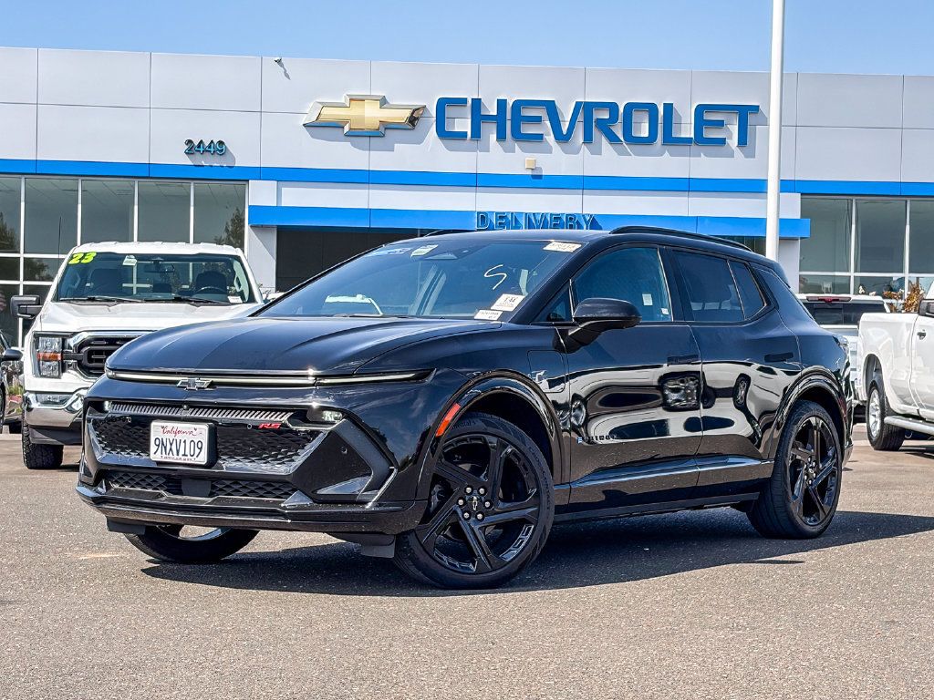 Used 2024 Chevrolet Equinox EV RS FWD image 1