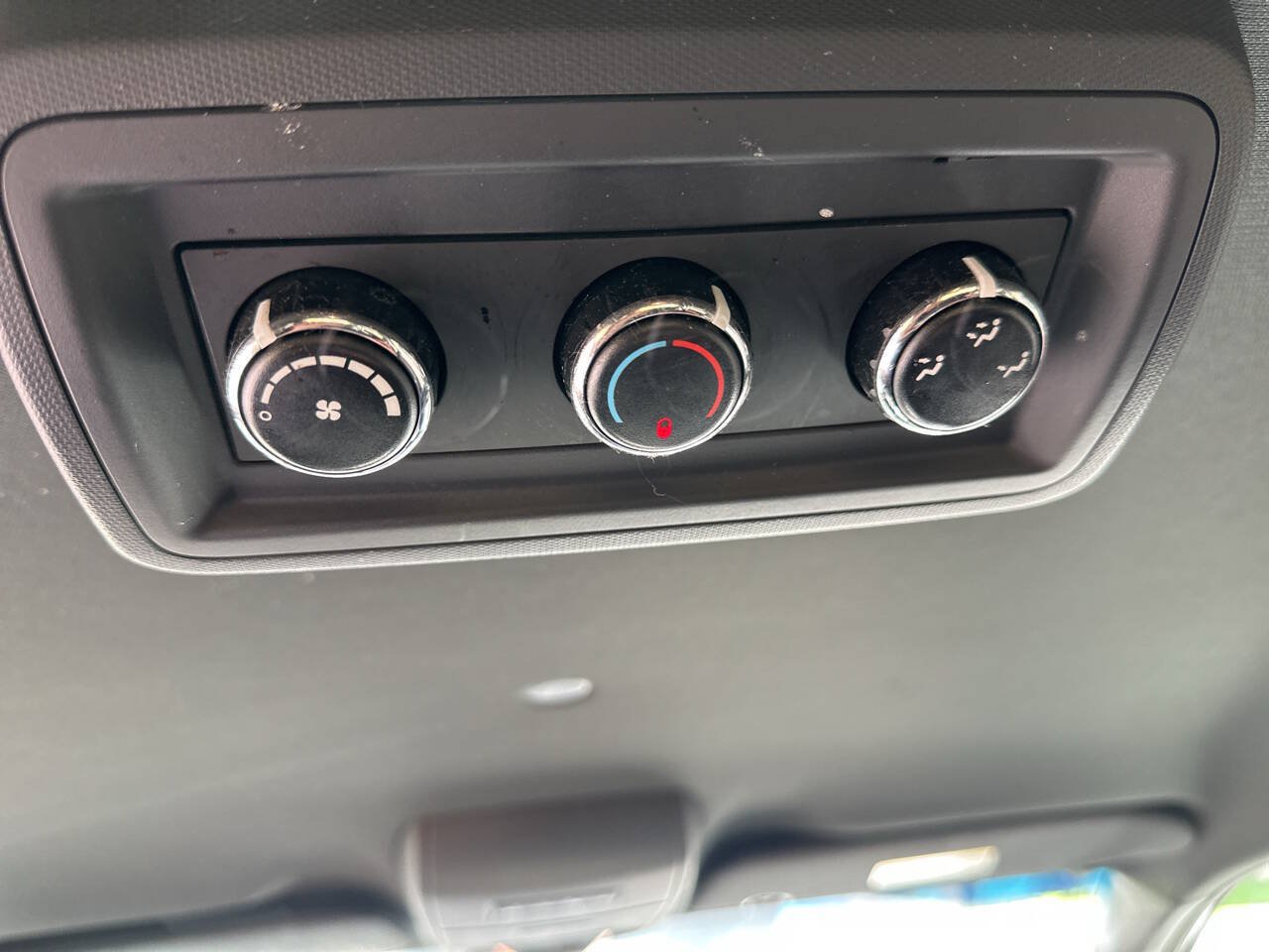 Used 2017 Dodge Grand Caravan SXT FWD image 13