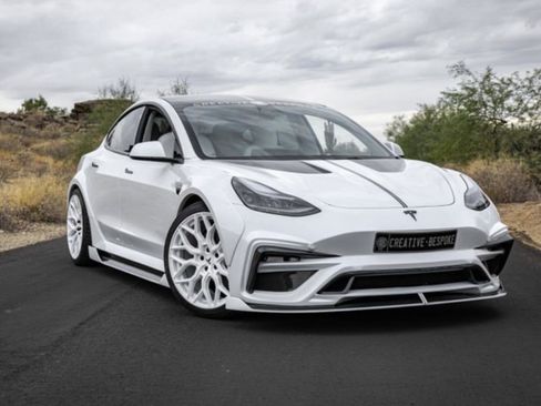 Used 2021 Tesla Model 3 Standard Range Plus image 1