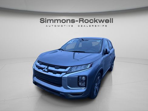 Used 2024 Mitsubishi Outlander Sport SE image 3