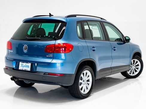 Used 2018 Volkswagen Tiguan Limited w/ Premium Package AWD/4WD image 32