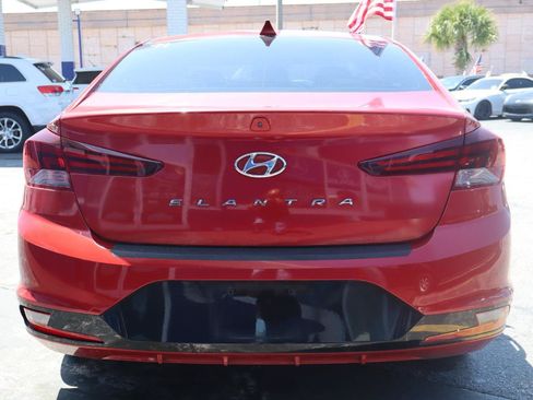 Used 2019 Hyundai Elantra SEL FWD image 4