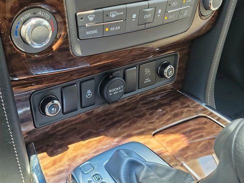 Used 2017 Nissan Armada Platinum w/ Captain Seat Package RWD image 32