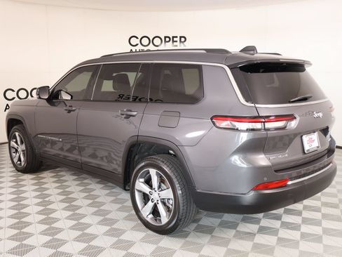 Used 2021 Jeep Grand Cherokee L Limited AWD/4WD image 25