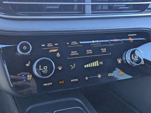 Certified 2025 INFINITI QX60 Luxe w/ Black Edition image 25