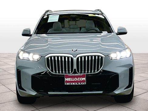 Used 2026 BMW X5 xDrive40i AWD/4WD image 3