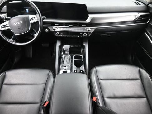Used 2023 Kia Telluride LX AWD/4WD image 16