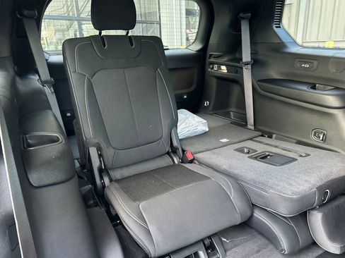 New 2025 Jeep Grand Cherokee L Laredo w/ Luxury Tech Group I AWD/4WD image 38