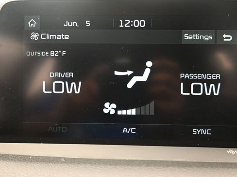 Used 2020 Kia Stinger GT-Line w/ Sun & Sound Package AWD/4WD image 31