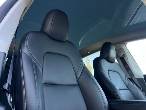 Used 2023 Tesla Model Y Performance image 20