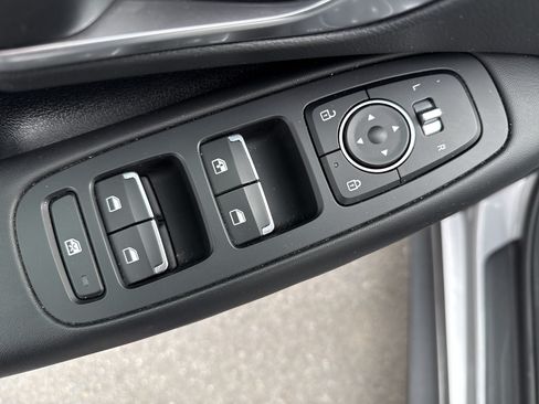 Used 2023 Hyundai Sonata SE FWD image 16