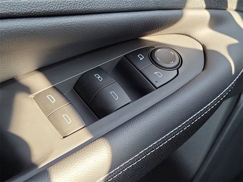 New 2026 Chevrolet Blazer EV LT image 13