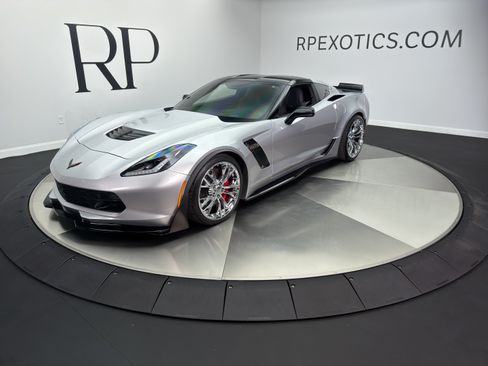 Used 2018 Chevrolet Corvette Z06 RWD image 10