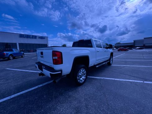 Used 2016 GMC Sierra 2500 Denali w/ Driver Alert Package AWD/4WD image 8