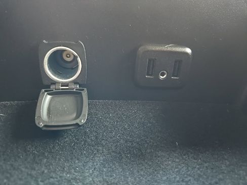 Used 2018 Chevrolet Silverado 1500 LT w/ All Star Edition image 31