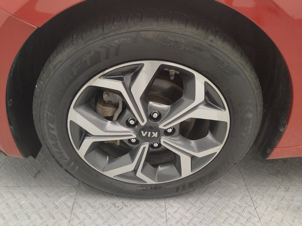 Used 2019 Kia Forte LXS FWD image 31