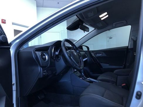 Used 2018 Toyota Corolla iM w/ All-Weather Mat Package FWD image 11