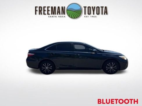 Used 2015 Toyota Camry LE FWD image 4
