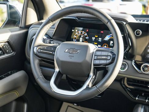 New 2026 Chevrolet Colorado ZR2 w/ Technology Package image 15