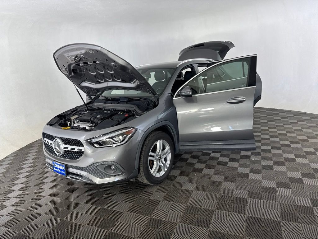 Used 2021 Mercedes-Benz GLA 250 4MATIC image 11