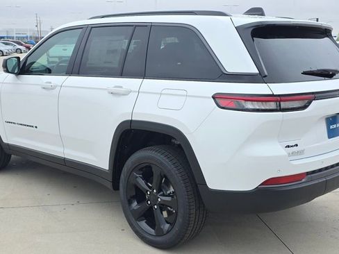 New 2026 Jeep Grand Cherokee Limited AWD/4WD image 3