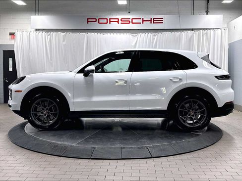 Used 2026 Porsche Cayenne AWD/4WD image 2