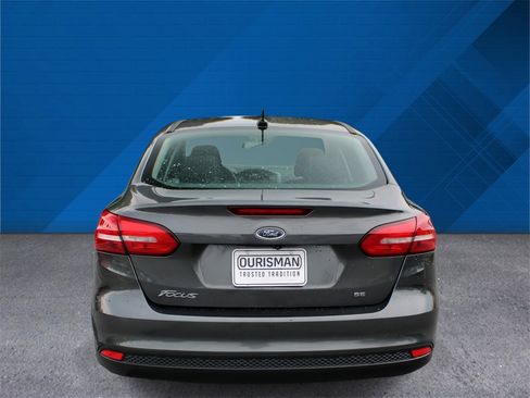 Used 2017 Ford Focus SE image 8