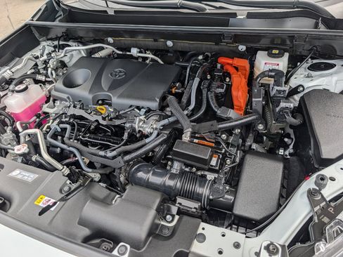 Used 2024 Toyota RAV4 XSE w/ Weather Package AWD/4WD image 20