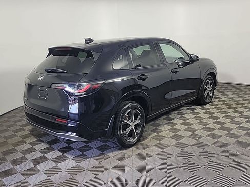 Certified 2024 Honda HR-V EX-L image 4