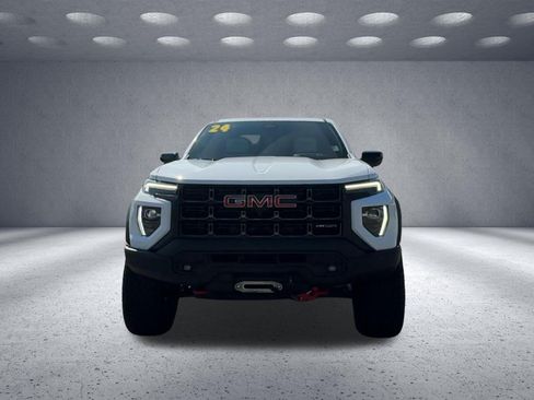 Used 2024 GMC Canyon AT4X w/ AT4X AEV Edition AWD/4WD image 7