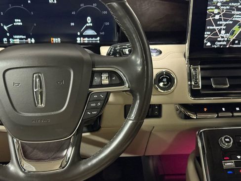 Used 2019 Lincoln Navigator L Reserve AWD/4WD image 28