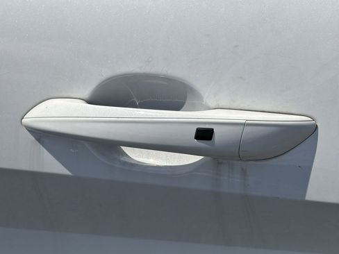 Used 2024 Hyundai Elantra SEL w/ Convenience Package image 11