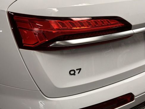 Used 2025 Audi Q7 3.0T Prestige w/ Prestige Package AWD/4WD image 10