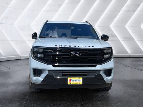 Used 2025 Ford Expedition Platinum w/ Stealth Performance Package AWD/4WD image 9