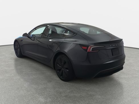 Used 2024 Tesla Model 3 Standard Range image 7