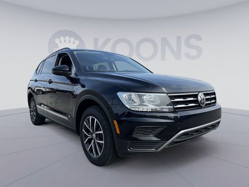 Used 2020 Volkswagen Tiguan SE AWD/4WD image 10