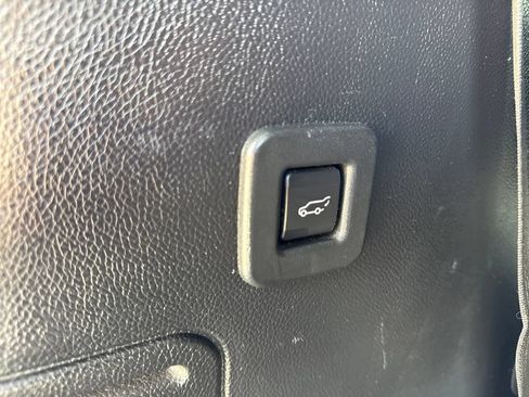 Used 2015 Ford Expedition Limited w/ Equipment Group 301A AWD/4WD image 13