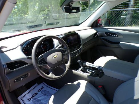 Used 2020 Chevrolet Traverse Premier AWD/4WD image 11