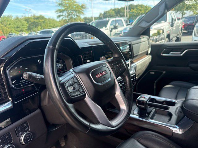 Used 2023 GMC Sierra 1500 SLT w/ SLT Premium Plus Package AWD/4WD image 13