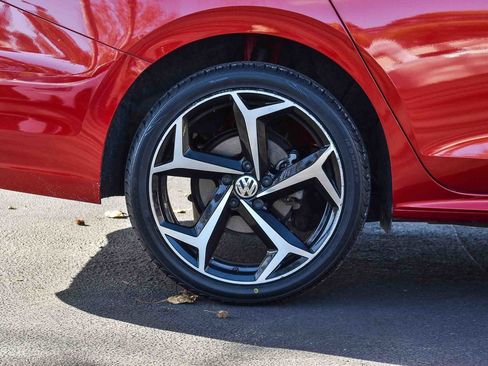 Used 2020 Volkswagen Passat 2.0T R-Line image 11