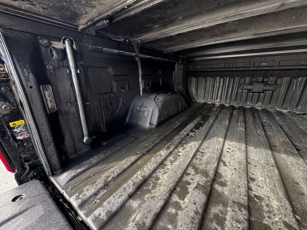 Used 2021 Chevrolet Silverado 1500 LTZ AWD/4WD image 43