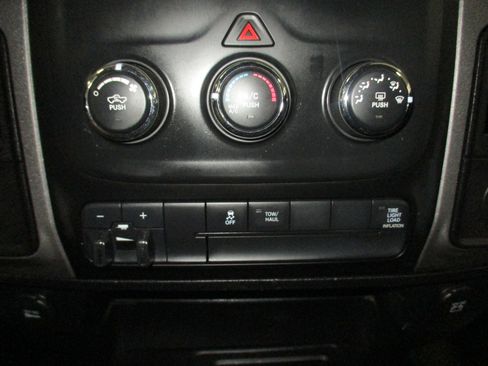 Used 2013 RAM 2500 Tradesman w/ Protection Group image 31