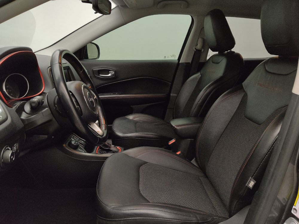 Used 2020 Jeep Compass Trailhawk AWD/4WD image 17